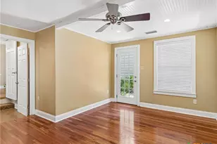 351 E North St, New Braunfels, TX 78130 - Photo 24