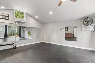 351 E North St, New Braunfels, TX 78130 - Photo 28