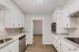 1345 Azalea Ln, New Braunfels, TX 78130 - Photo 18