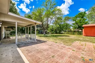 1345 Azalea Ln, New Braunfels, TX 78130 - Photo 2