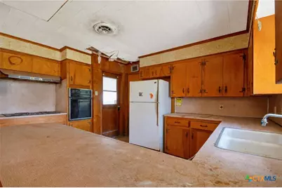 1814 Bon Aire Avenue, Victoria, TX 77901 - Photo 14