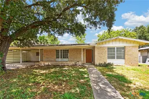 1814 Bon Aire Ave, Victoria, TX 77901 - Photo 1