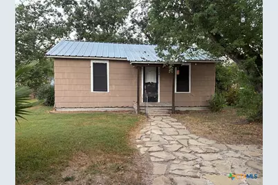 326 S Texana Street, Hallettsville, TX 77964 - Photo 22