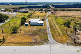 5013 Tucker Hill Ln, Cedar Creek, TX 78612 - Photo 36