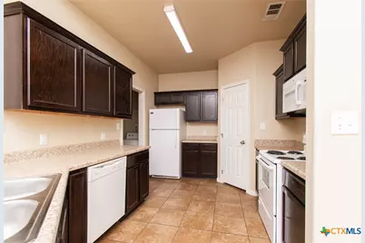 1207 Cavalry Lane #B, Killeen, TX 76549 - Photo 6