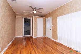 4510 Russell Dr, Austin, TX 78745 - Photo 10