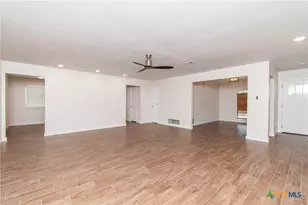 304 Timber Ridge Dr, Nolanville, TX 76559 - Photo 2