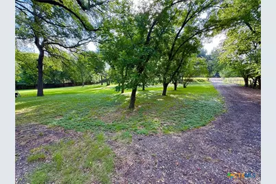 909 Center Circle, Salado, TX 76571 - Photo 8
