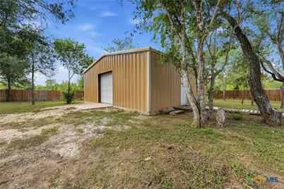 123 Tomahawk Trail, Seguin, TX 78155 - Photo 44