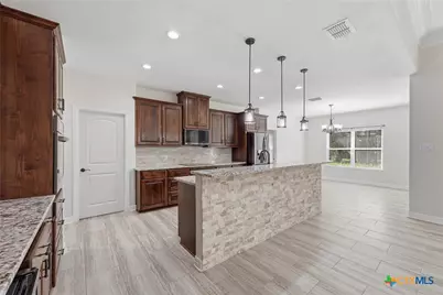 123 Tomahawk Trail, Seguin, TX 78155 - Photo 14