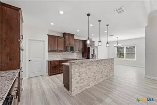 123 Tomahawk Trail, Seguin, TX 78155 - Photo 14