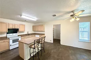 369 Copper Bluff Dr, New Braunfels, TX 78130 - Photo 4