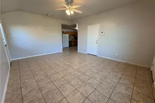 406 W Dale Ave, Nolanville, TX 76559 - Photo 4