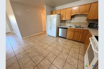 406 W Dale Avenue, Nolanville, TX 76559 - Photo 6