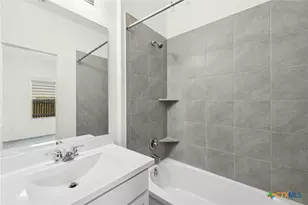 513 Circle Wy, Jarrell, TX 76537 - Photo 28