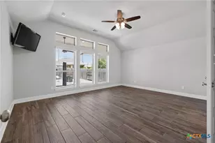 2154 Wildrye Ln, New Braunfels, TX 78132 - Photo 12