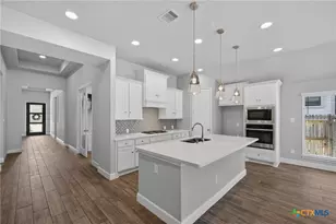 2154 Wildrye Ln, New Braunfels, TX 78132 - Photo 4