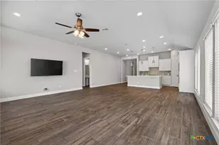 2154 Wildrye Ln, New Braunfels, TX 78132 - Photo 10