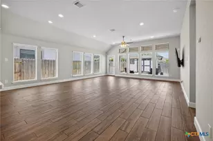 2154 Wildrye Ln, New Braunfels, TX 78132 - Photo 8