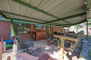 1407 W Ave C, Lampasas, TX 76550 - Photo 30
