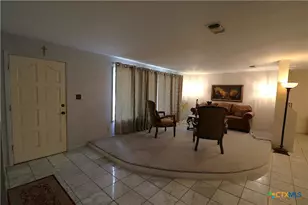 229 E Fannin St, Goliad, TX 77963 - Photo 24
