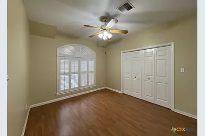 304 Ashland Creek, Victoria, TX 77901 - Photo 4