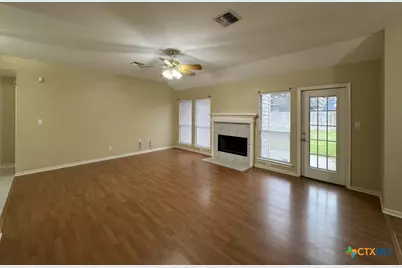 304 Ashland Creek, Victoria, TX 77901 - Photo 2