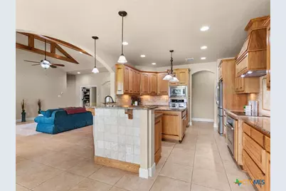 192 Copper Ridge Drive, La Vernia, TX 78121 - Photo 10