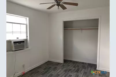 702 San Antonio Avenue #3, Seguin, TX 78155 - Photo 4