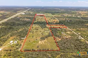 509 Butter Ln, Seguin, TX 78155 - Photo 2