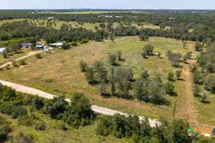 509 Butter Ln, Seguin, TX 78155 - Photo 16
