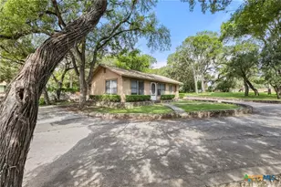 436 Lakeview Blvd, New Braunfels, TX 78130 - Photo 6