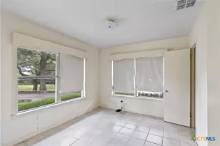 436 Lakeview Blvd, New Braunfels, TX 78130 - Photo 34