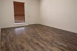 1009 S 29th St, Copperas Cove, TX 76522 - Photo 2