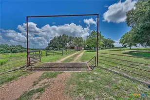 1552 Holub Rd, Schulenburg, TX 78956 - Photo 32