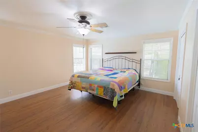 2206 E Loma Vista Avenue, Victoria, TX 77901 - Photo 18