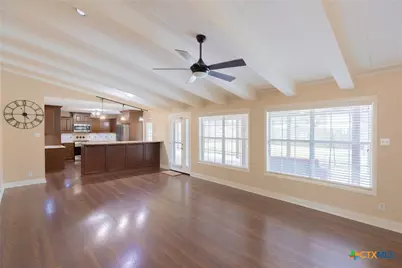 2206 E Loma Vista Avenue, Victoria, TX 77901 - Photo 10