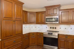 2206 E Loma Vista Ave, Victoria, TX 77901 - Photo 8