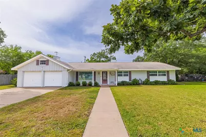 2206 E Loma Vista Avenue, Victoria, TX 77901 - Photo 2