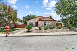 1514 Vista Hill St, San Antonio, TX 78213 - Photo 2