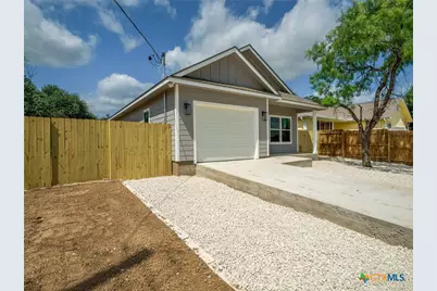 147 W Pine, Granite Shoals, TX 78654 - Photo 4
