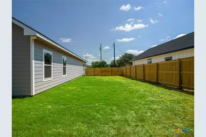 147 W Pine, Granite Shoals, TX 78654 - Photo 36