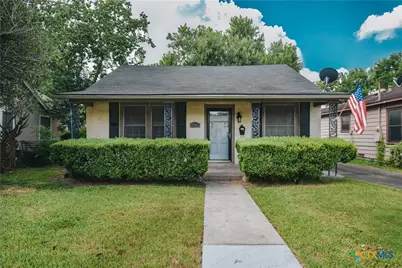 1705 E Power Avenue, Victoria, TX 77901 - Photo 1
