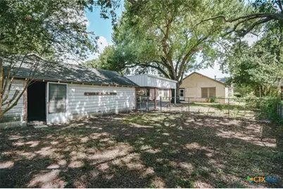1705 E Power Avenue, Victoria, TX 77901 - Photo 22