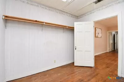 1705 E Power Avenue, Victoria, TX 77901 - Photo 14