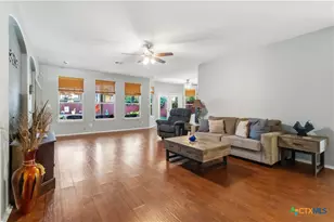 792 San Luis, New Braunfels, TX 78132 - Photo 4