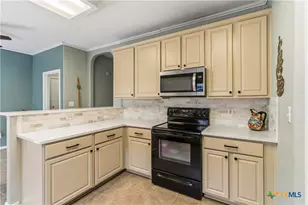 792 San Luis, New Braunfels, TX 78132 - Photo 10