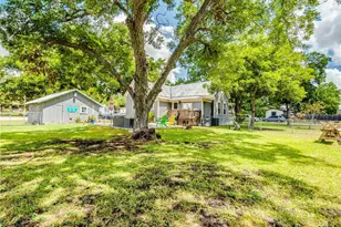 1122 N Ave H, Shiner, TX 77984 - Photo 28