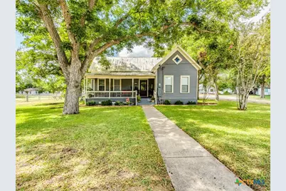 1122 N Avenue H, Shiner, TX 77984 - Photo 2