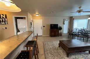 730 E Mather St, New Braunfels, TX 78130 - Photo 4